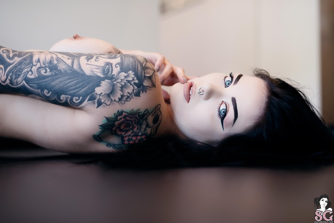 gamecat75:    Mystiquerose Suicide Part 3