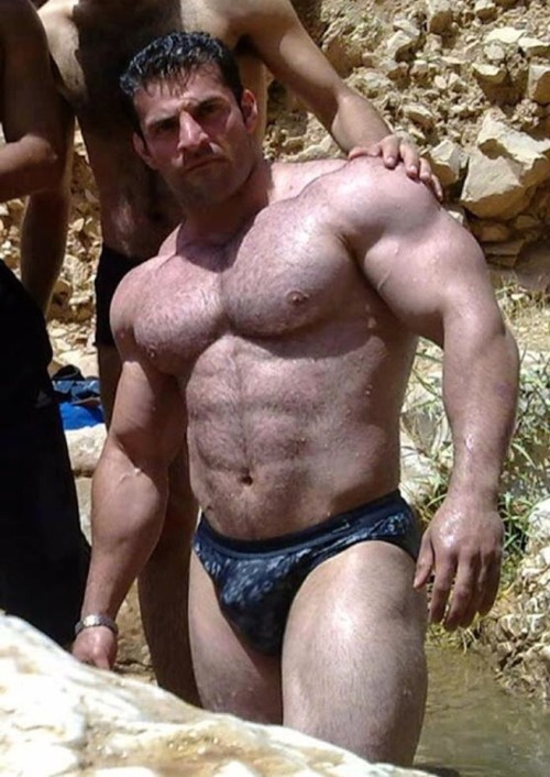 briefsRugbyspeedos