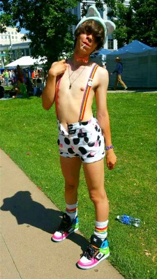 muffinsthefemboy:  Pride Fest 2015 To be honest, I wasn’t originally going to post these pictures for a plethora of reasons. I look terrible, the pictures were poorly taken, I’m not usually comfortable showing so much skin, I was the only femboy there