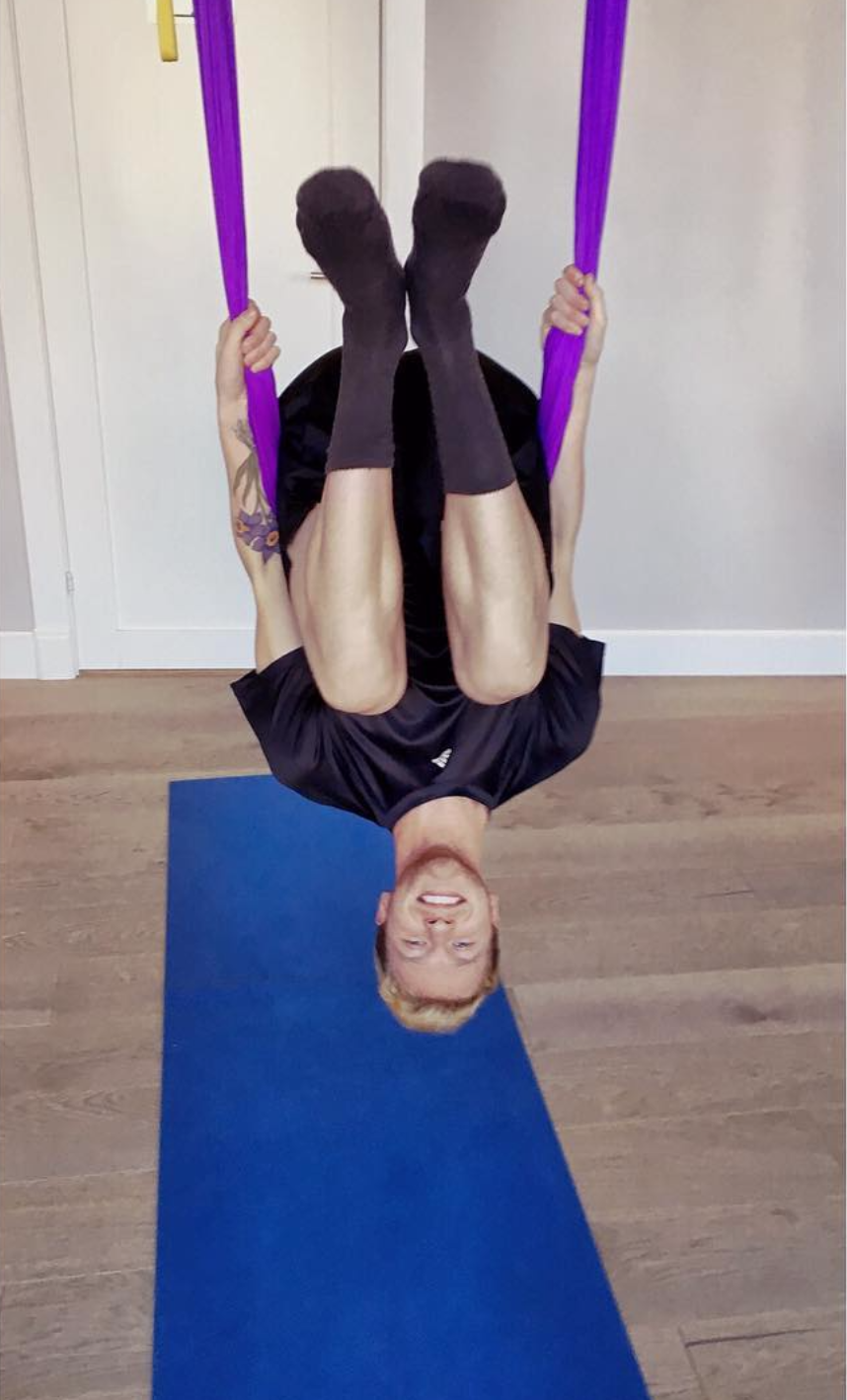 germanfeet:  Upside down in socks 