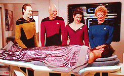 “Come on guys, we’re rolling! Hold it together!”Star Trek TNG S2 Gag Reel (x)