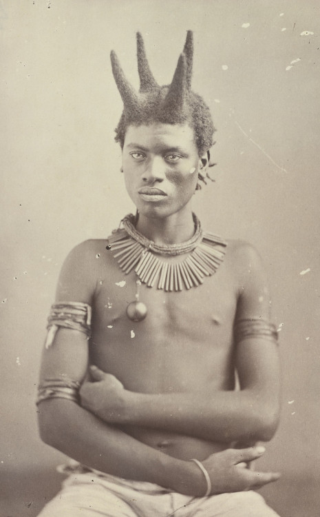 d-ici-et-d-ailleurs:Afrique du Sud, 1879 adult photos