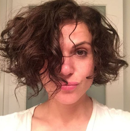 efnewsservice: lparrilla Embrace the natural you! I’ve never liked my curly hair for so m