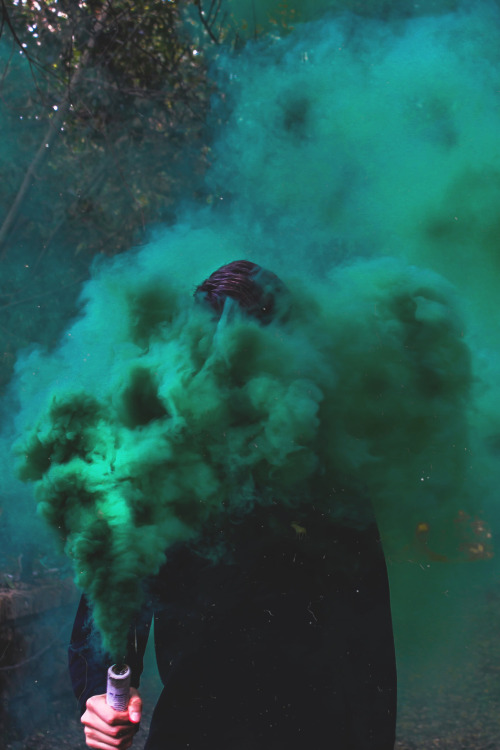 captvinvanity:  Smoke Grenade  | Photographer | CV
