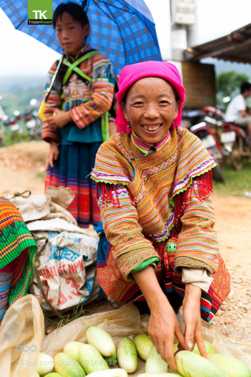 Flower hmong women on market day