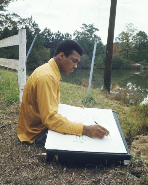Muhammad Ali Drawing With LeRoy Neiman During Training For His Comeback From Exile Against Jerry Quarry
