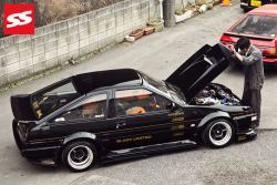 radracerblog:  Toyota Trueno Ae86 Black Limited