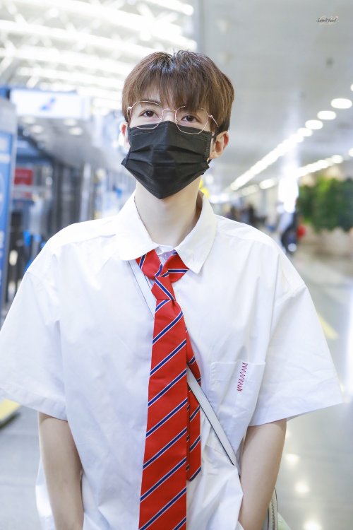 k-airportstyle: Guan Yue - May 27th 2020