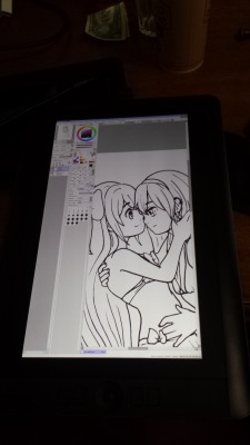 Yay madohomu on my new cintiq yayayayayayayayayayayayayayayahdf;laksdgnkjh;tvke glmgunhvi cikjbfzfnxcjvklj   wokkum