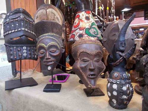 African art - sculptures sold on a market.