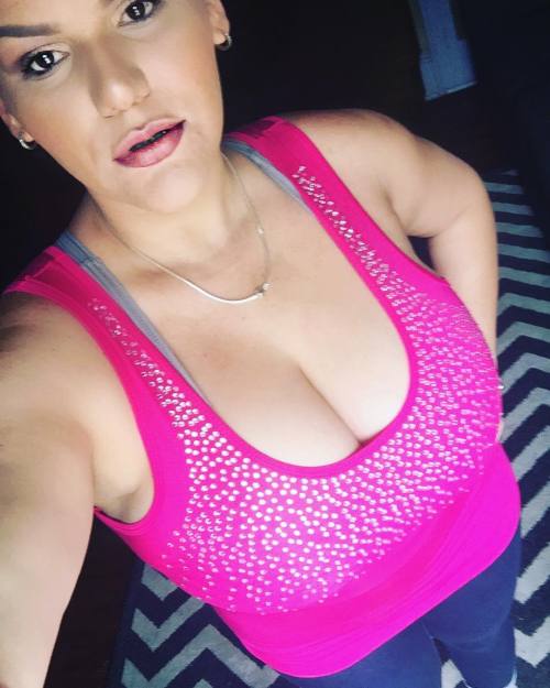 N my way out….. How bout you? #angelinacastrolive #angelinacastro #bbw #boobs #brunette #pinktop by laangelinacastro