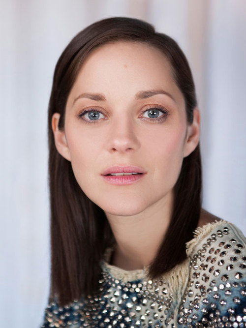 Porn marioncotillardaily:  Marion Cotillard at photos