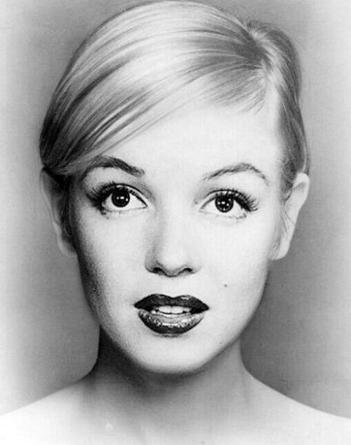 silver-screen-glamour: Marilyn Monroe.