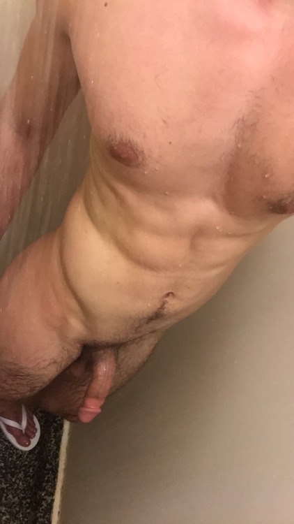 mystraightfriend:  Mystraightfriend.tumblr.com