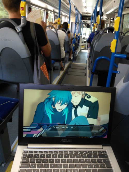 kathmeerkat:  Playing dmmd in public aka what has my life become 