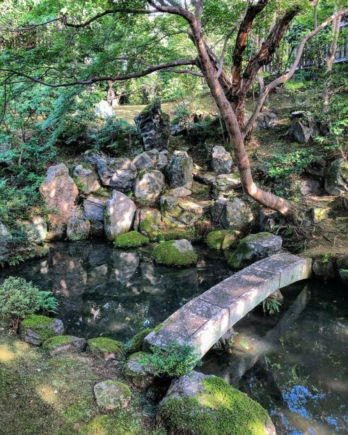 旧正蔵坊庭園（ながらの座・座） [ 滋賀県大津市 ] Nagara-no-Zaza Garden, Otsu, Shiga の写真・記事を更新しました。 ーー園城寺（三井寺）別所の坊に江戸時代初期に作