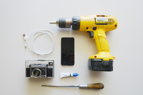 photojojo:  DIY: Turn an Old Camera into a Retro Phone Dock! Remember that camera you once loved but broke somewhere along your many escapades?  Instead of letting it collect dust or throwing it away (gasp!), this tutorial will help you turn it into a