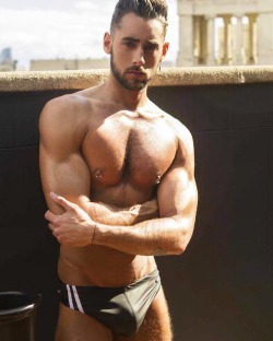 Follow my two hairy men blogs:http://sambrcln.tumblr.comhttp://hairysex.tumblr.com