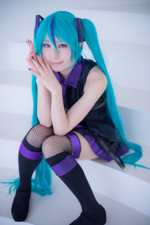 cosplayando:  more Vocaloid cosplay