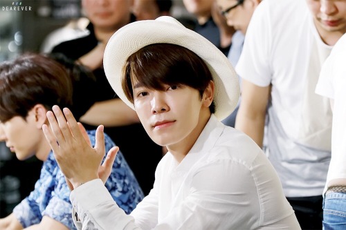 cr DEAREVER (1) (2) Do not edit; Do not remove logo