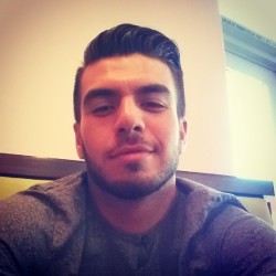 carloshuezo:Time for lunch… #selfie #me