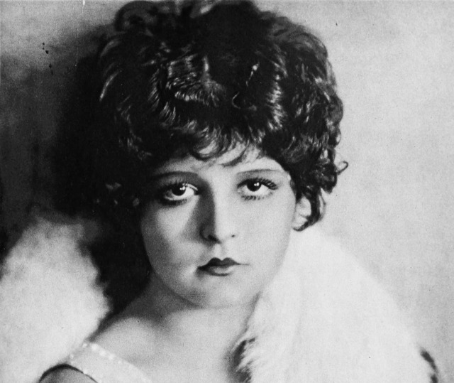 Clara Bow