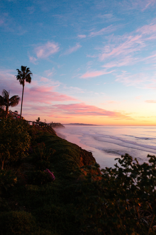 jonahreenders:January skyJonah Reenders | instagram