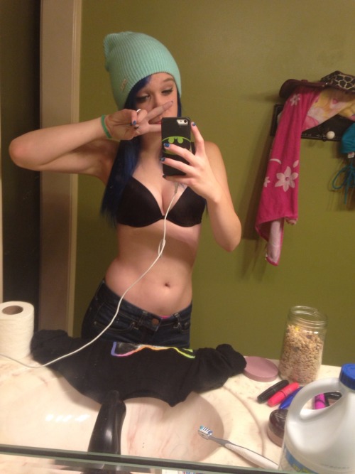 thereal-slimkatie:  I DONT EVEN CARE ANYMORE 