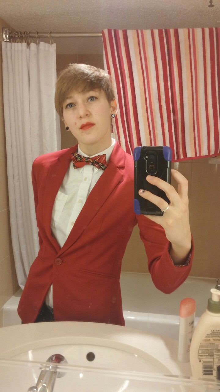 callmekitto:  Happy gosh darn New Year.