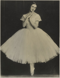 galina-ulanova - Vera Nemtchinova (Ballets Russes, 1920s)