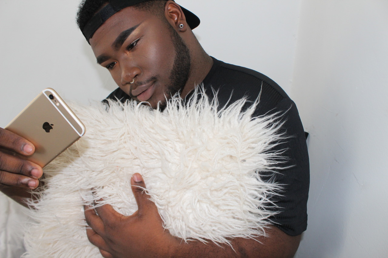 angrygirlofficial:  selfiesinthecity:  me  EXCUSE ME 