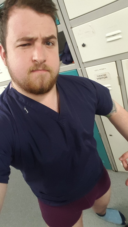 medibearable: I think navy scrubs are my fav so far