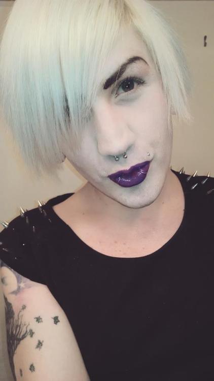 joeybowie:  Joey Reifer