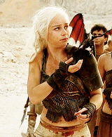 rubyredwisp:  Daenerys Targaryen’s outfits (in order of appearance) 