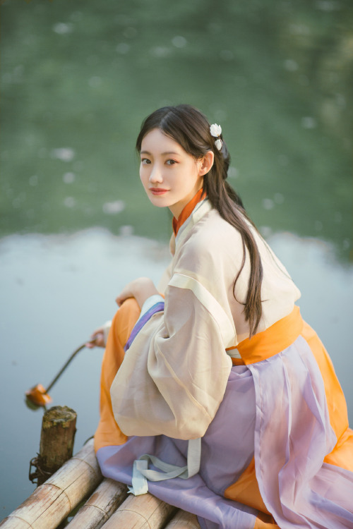 hanfugallery: chinese hanfu by 上遥居