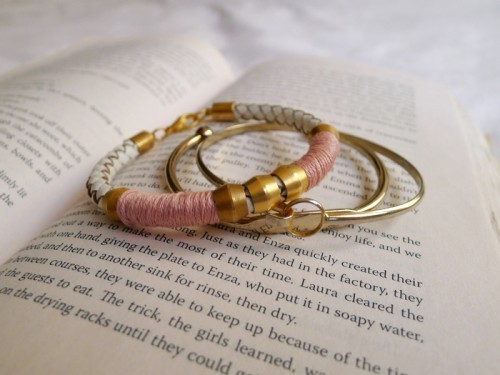 Wrap Bracelet | Design*Sponge
I really love this bracelet - the combo of pale pink, gold and white ticks lots of boxes for me! Those little gold pieces in the middle of the bracelet are actually from the hardware store (they’re compression sleeves...