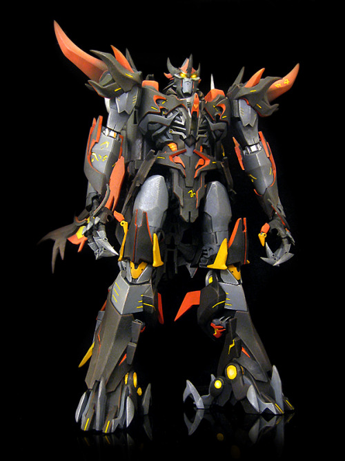 youcannotpartywithyourpantsup:  Awesome Predaking custom by Frenzyrumble: http://www.flickr.com/photos/accardi1/with/11456224696/