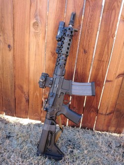 colorado-to-texas:  manlythings:  Just about perfect right here… I need me some railscales.  That’s a goal SBR right there. 