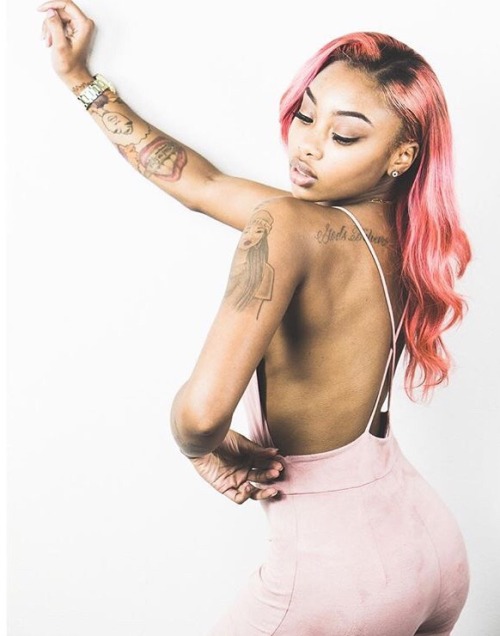 igxbaddies:  @royal_blunt 