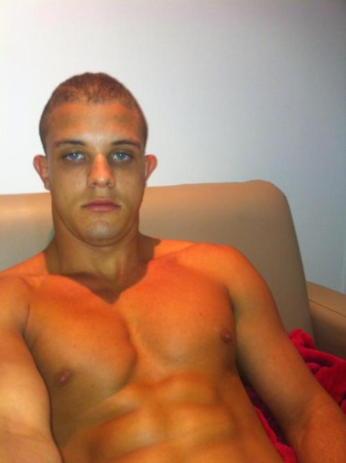 ksufraternitybrother:BRAZILIAN DUDEKSU-Frat Guy: Over 84,000 followers and 56,000 posts.Follow me at: ksufraternitybrother.tumblr.com