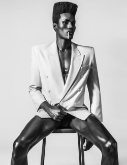 wetheurban:&ldquo;I’VE SEEN THAT FACE BEFORE&rdquo;  Grace Jones