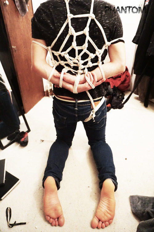 phantombondage:Wandered into my web… 🕷️🕸️
