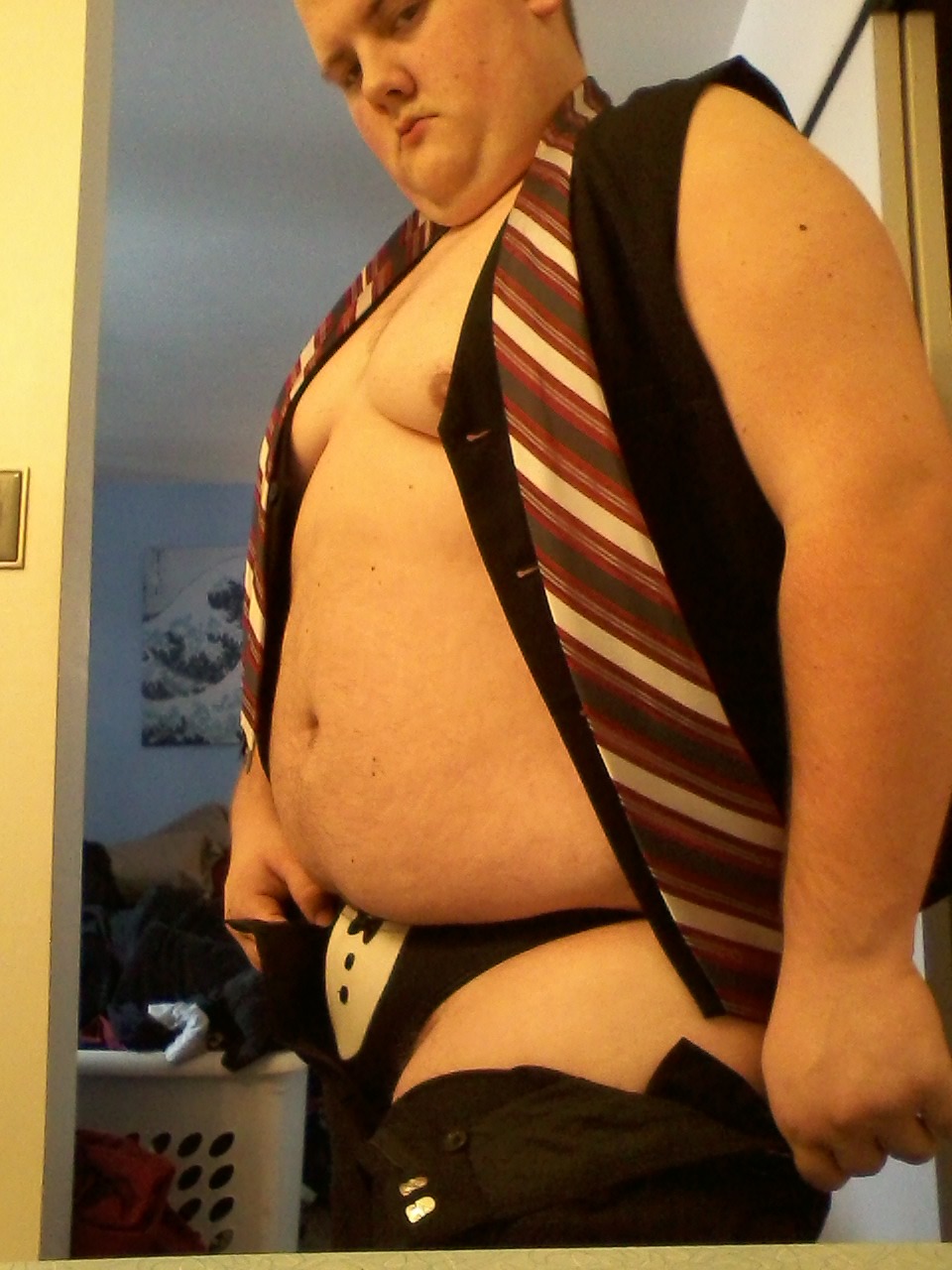 jcub91:  So tell me, can I pull off the suit and tie look? 