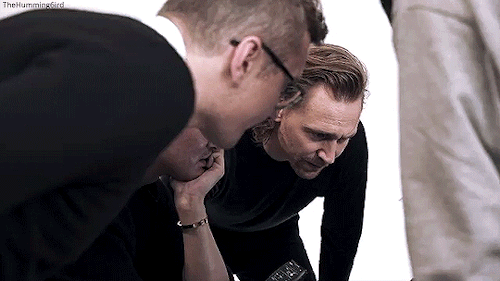 thehumming6ird:Behind the scenes of Tom Hiddleston’s Bosideng campaign, 2019