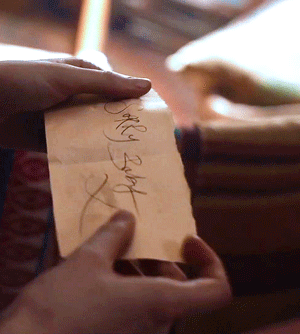iwt-v:  Killing Eve :: Eve/Villanelle parallels