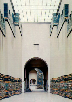 king-of-uruk:  Reconstruction of Ishtar Gate, Pergamonmuseum. 