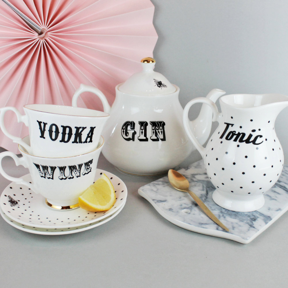 bestof-etsy:  Quirky &amp; Vintage Tea Pot Sets Get an Ironic Makeover by Yvonne