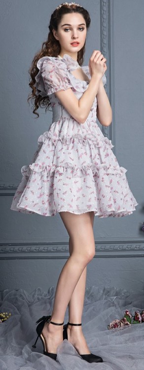 pastelsurroundings:Pretty Cute