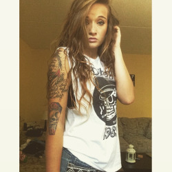omgsexyink:  Omg Sexy Ink Sexy selfie amateur inked girls