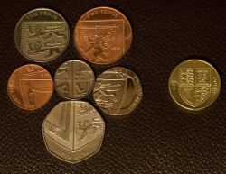 sixpenceee:All the British coins put together make a shield